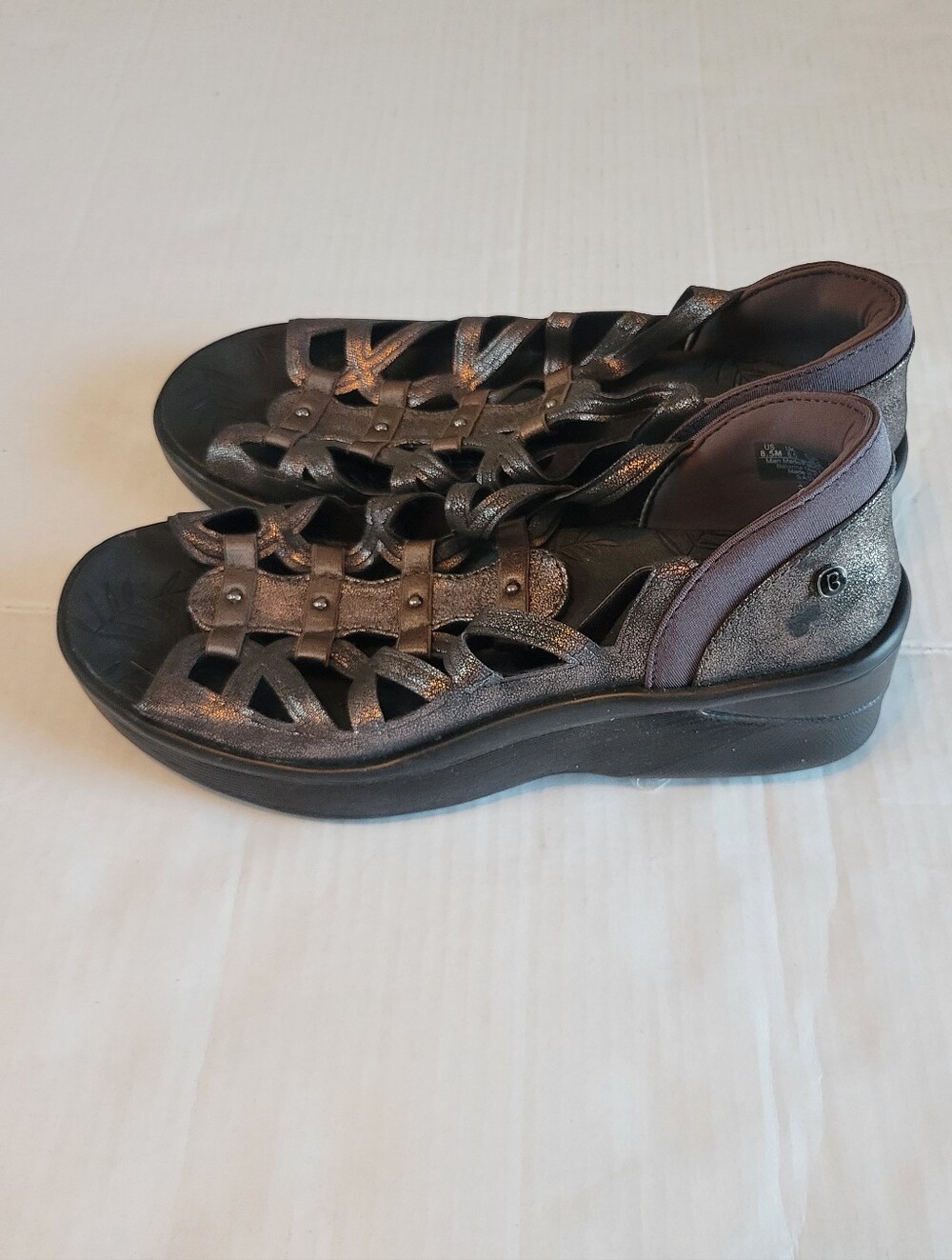 Bzees Metallic Charcoal Glimmer Strappy Wedge Sandals Ladies Size 8.5M. 2" heel